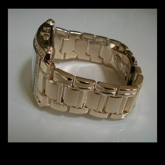 Watch - Picture 3 of 5